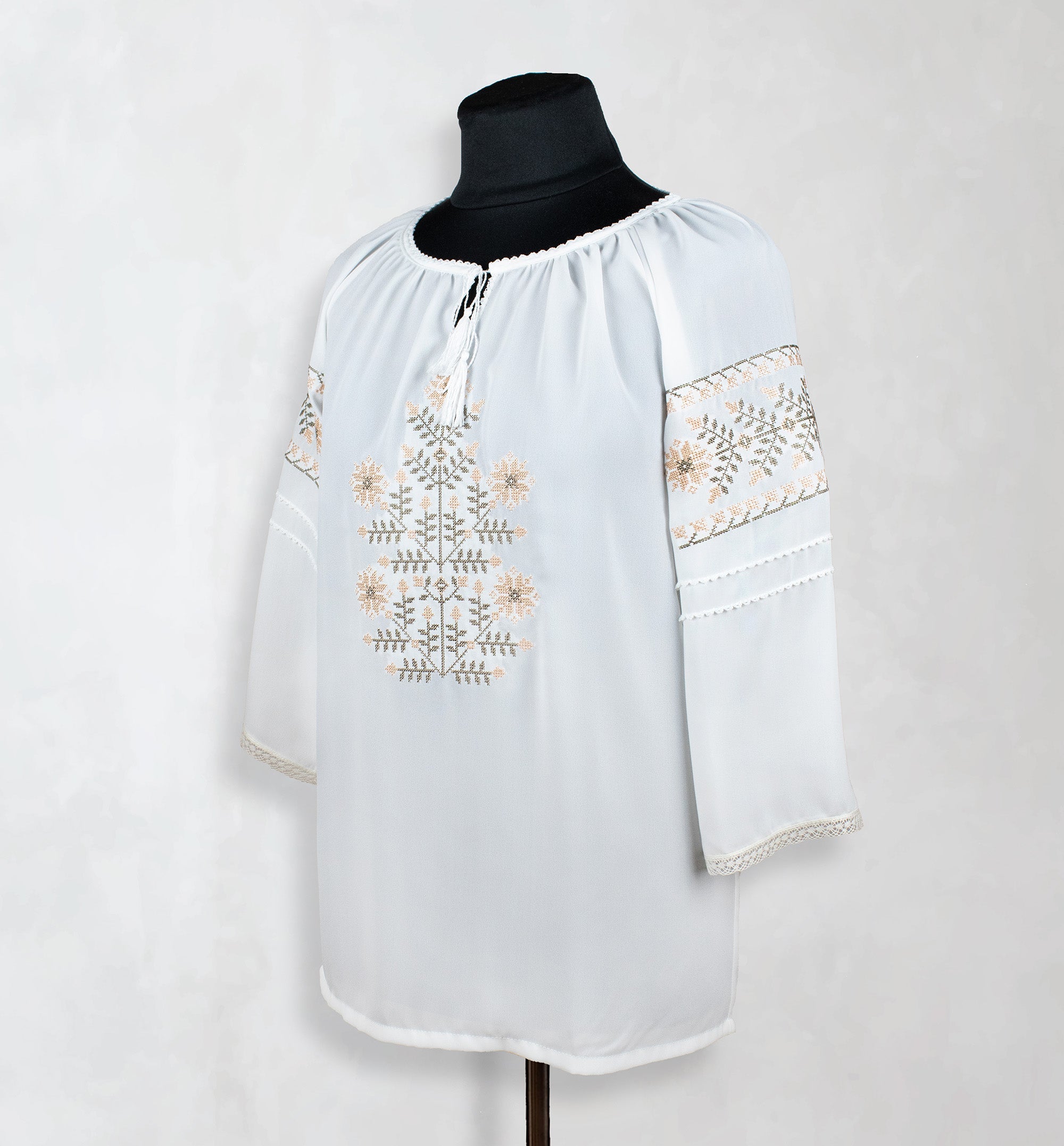 Romanian Traditional Blouse, F212