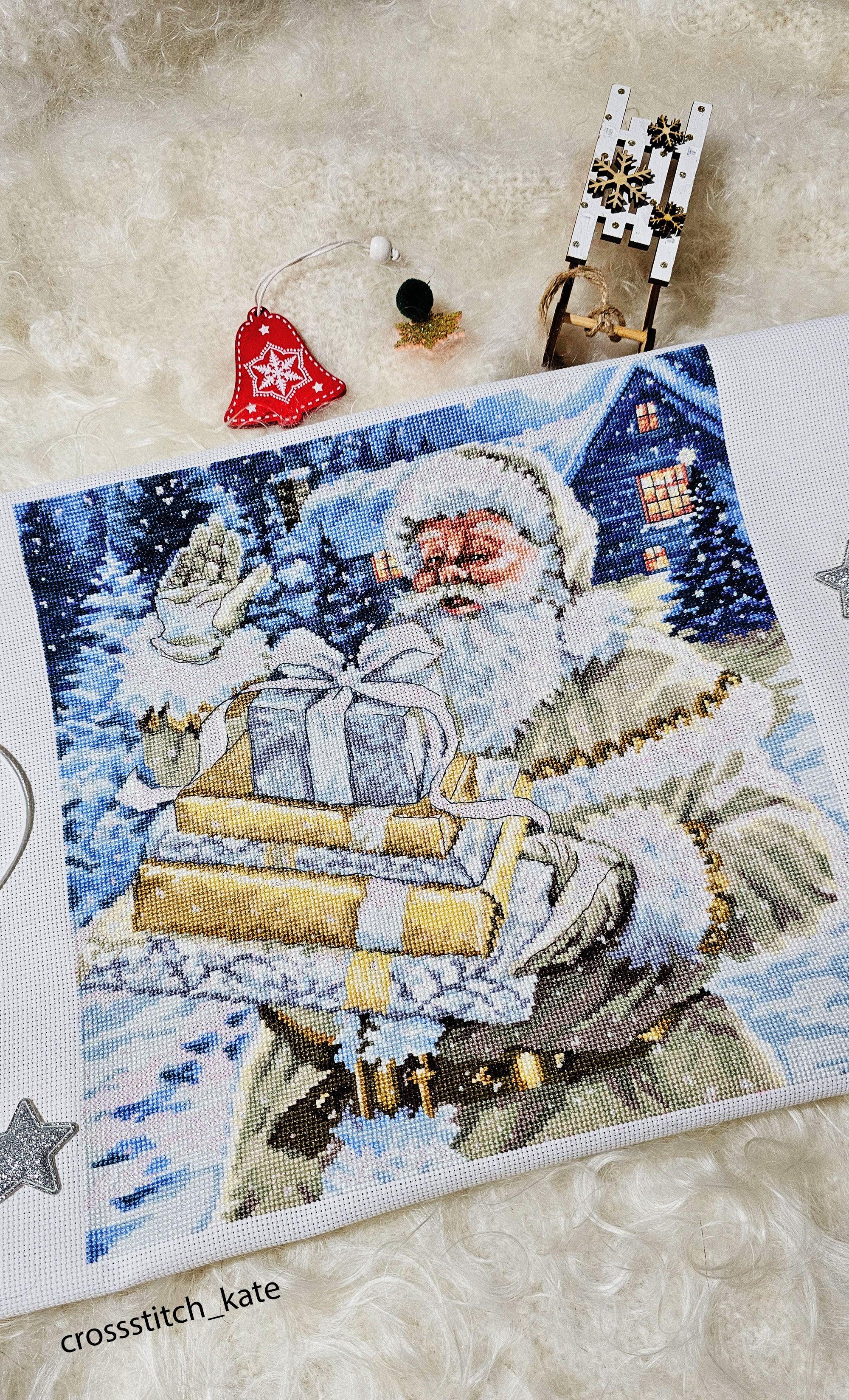 Luca-S Santa Claus - Christmas Petit Point Kit - 123Stitch