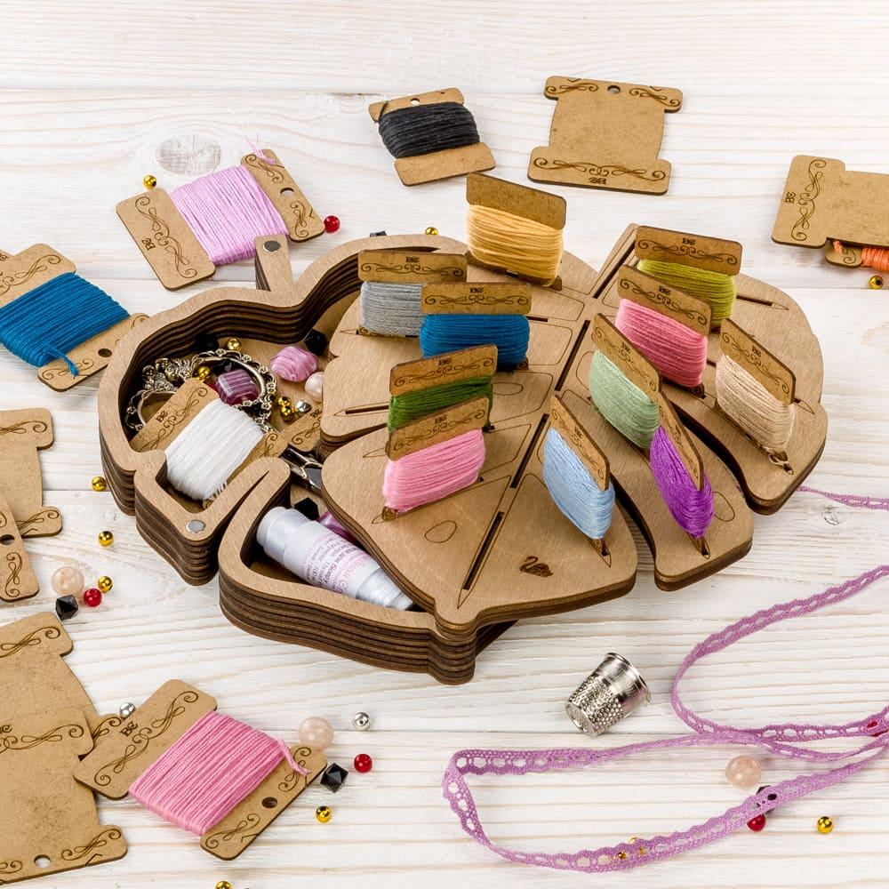 Storage Box for handcraft and 21 bobbins included Wonderland Crafts Organizer Box - HobbyJobby