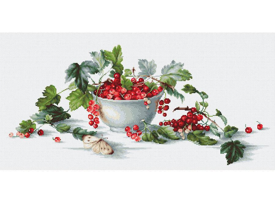 Cross Stitch Kit Luca-S - Red Currants with Butterfly, B2260 - Luca-S
