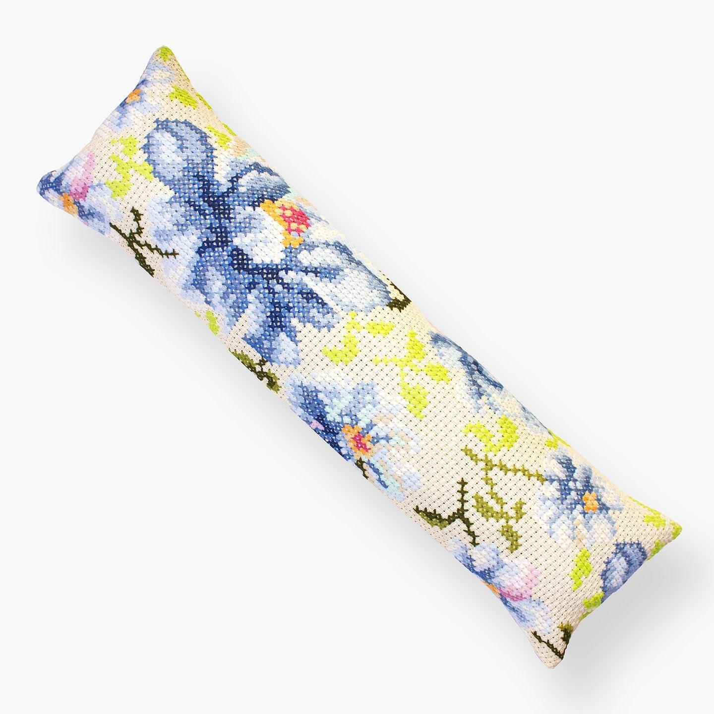 PB154 Blue flowers | Cross Stitch Kit - Luca-S Cushion Kits